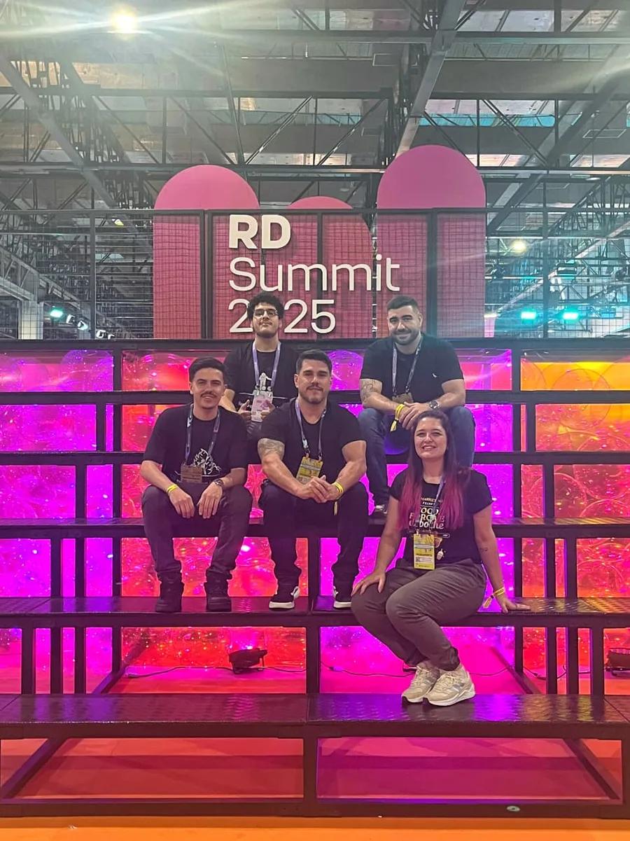 Time do Grupo Raotes no RD Summit 2025